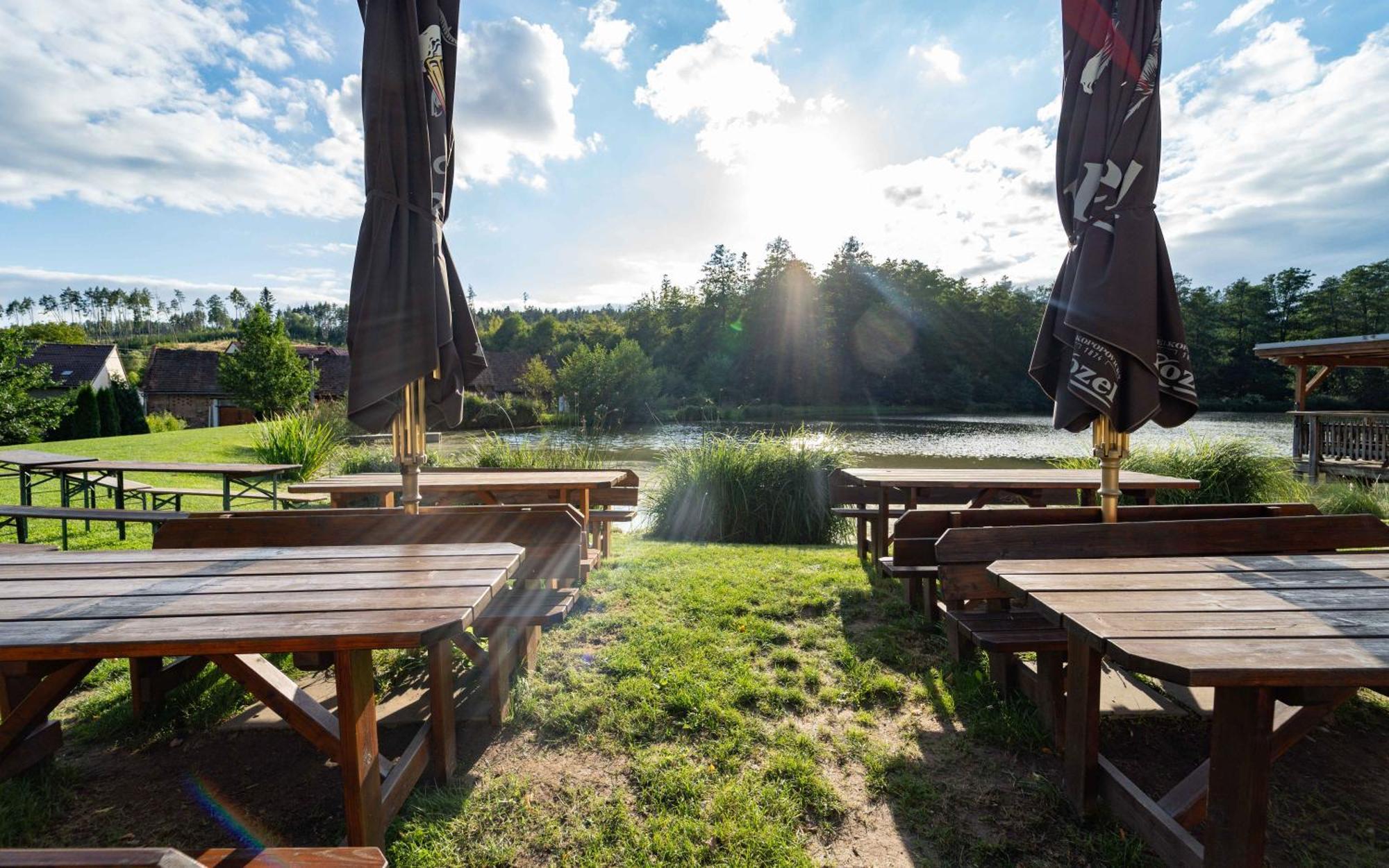 Porcuv Mlyn Hotel Bykovice Buitenkant foto